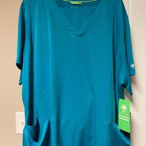 Healing Hands Works Scrub Set